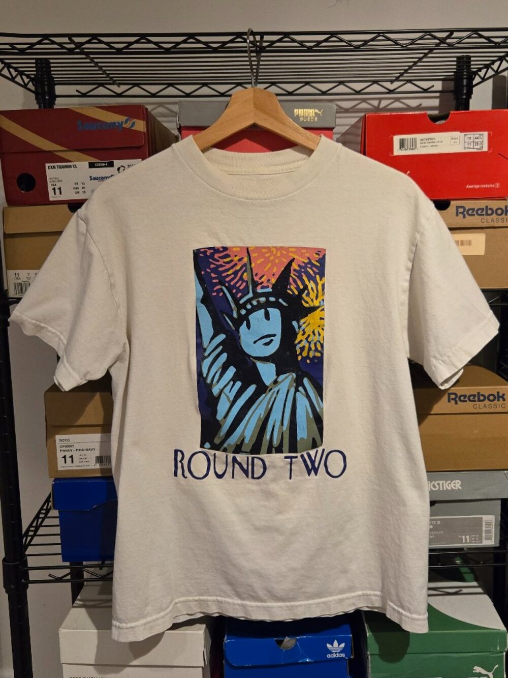 Round Two graphic T-shirt (Men's Size Medium)